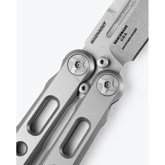 Ніж складаний Benchmade Laro, Gray Titanium (82)