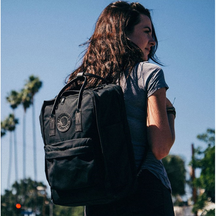 Рюкзак Fjallraven Kanken No.2 Black Black (23567.550)