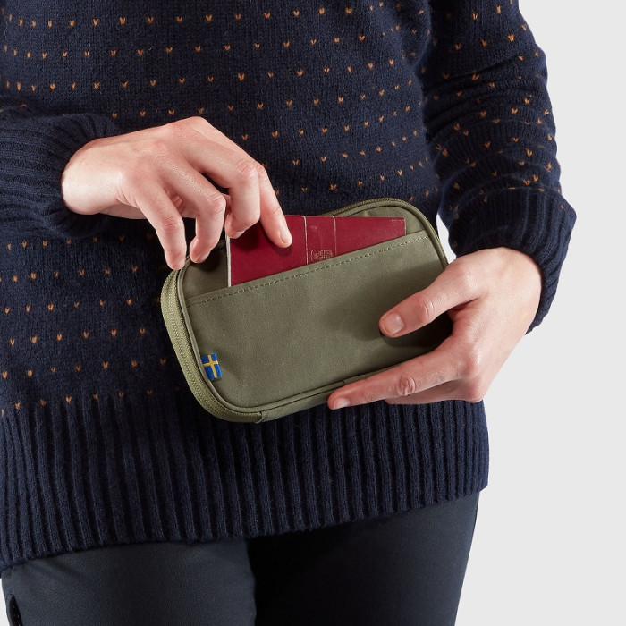 Гаманець Fjallraven Kanken Travel Wallet Green (23781.620)