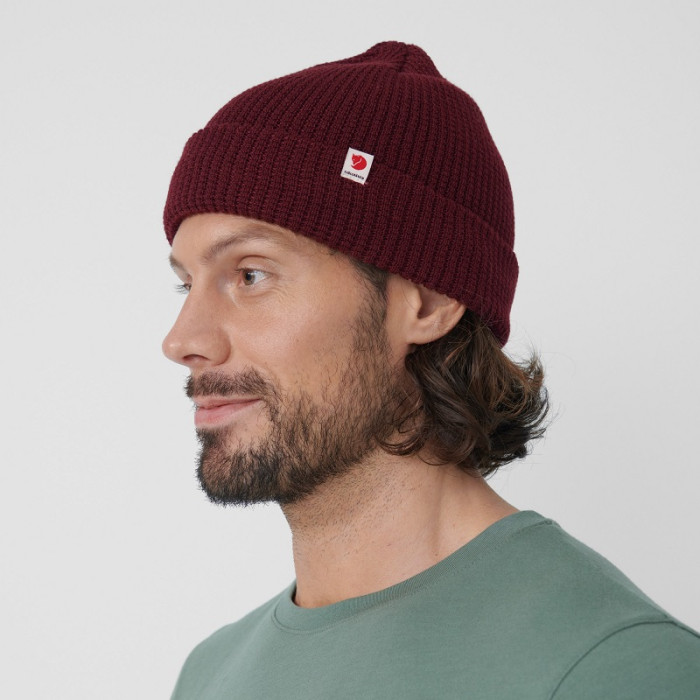 Шапка Fjallraven Fjallraven Tab Hat Dark Garnet (84767.356)