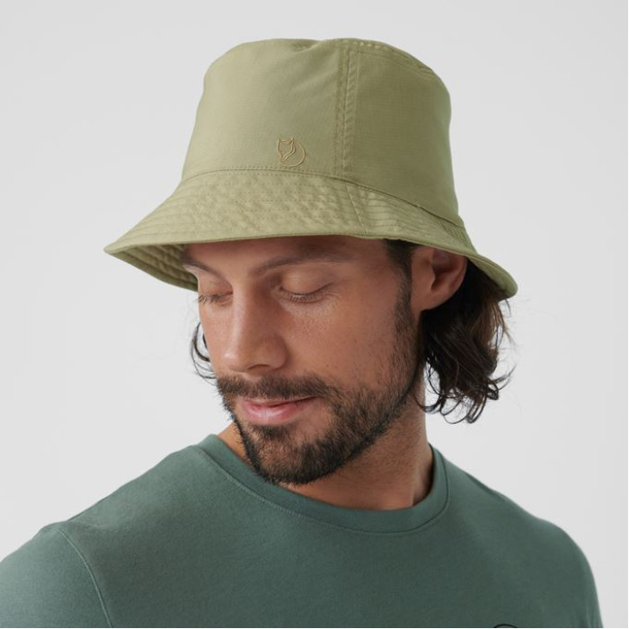 Панама Fjallraven Reversible Bucket Hat Patina Green/Dark Navy (84783.614-555)