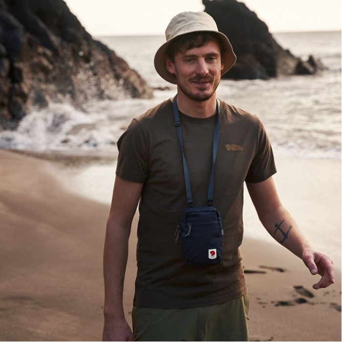 Панама Fjallraven Reversible Bucket Hat Patina Green/Dark Navy (84783.614-555)