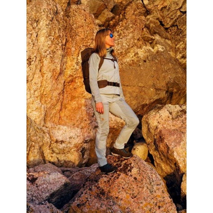 Куртка женская Fjallraven Abisko Midsummer Jacket Mineral Blue/Clay Blue (89826.562-563)