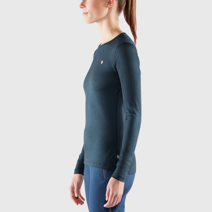 Термофутболка женская Fjallraven Bergtagen Thinwool LS Black (89886.550)