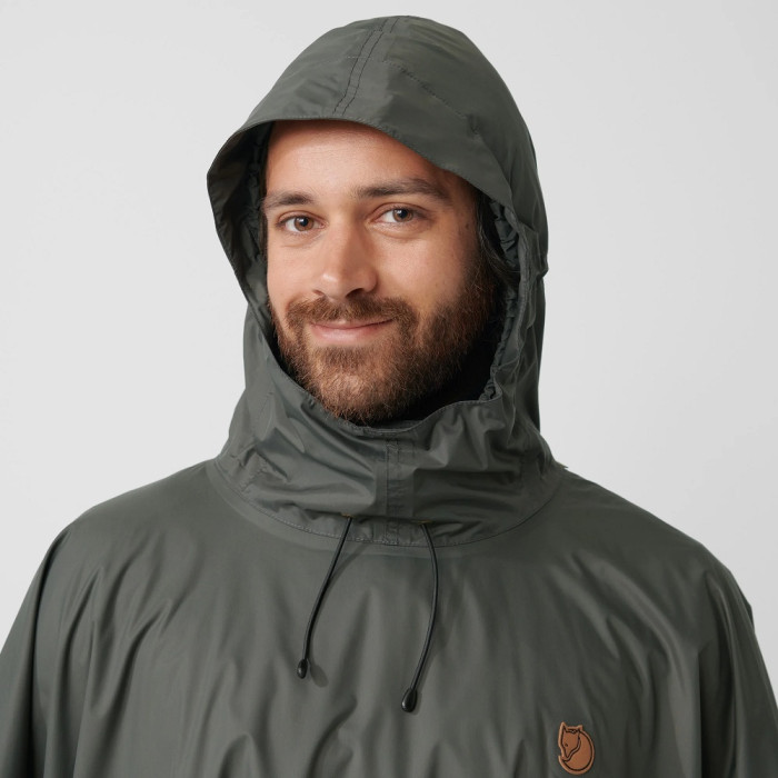 Пончо Fjallraven Poncho, Dark Olive (80724.633)