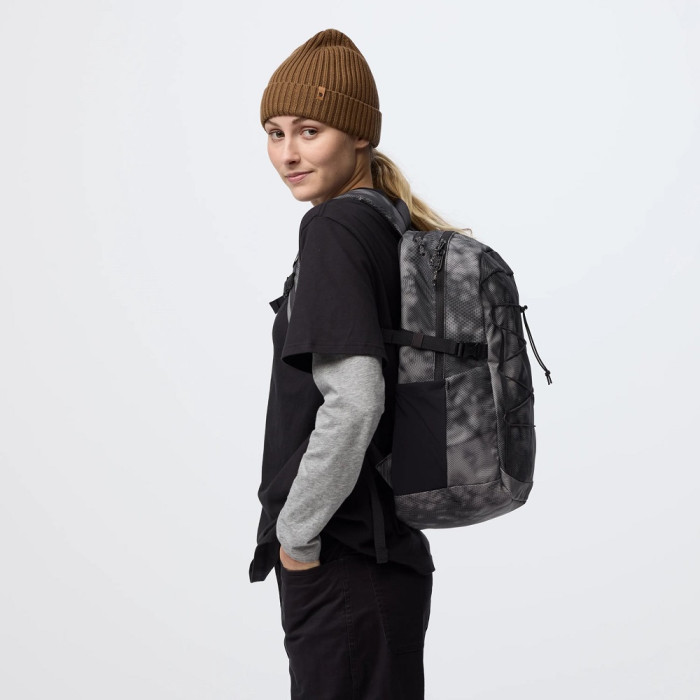 Рюкзак Fjallraven Skule Graphics 24 Fossil/Shade (23200413.118-987)