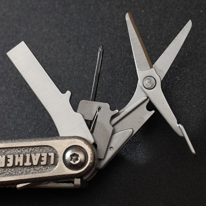 Мультитул Leatherman Charge TTI Plus (832528)