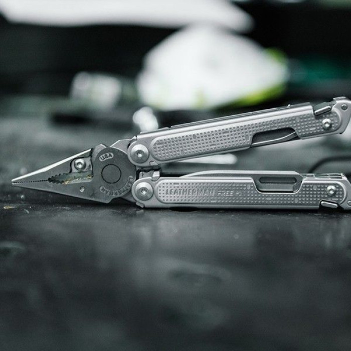 Мультитул Leatherman Free P2 (832638)