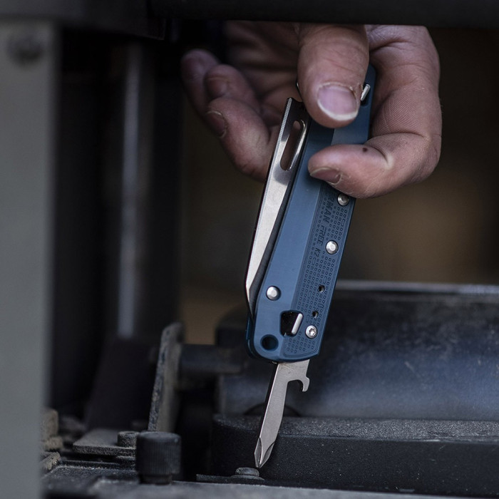 Мультитул Leatherman Free K2 Navy (832898)