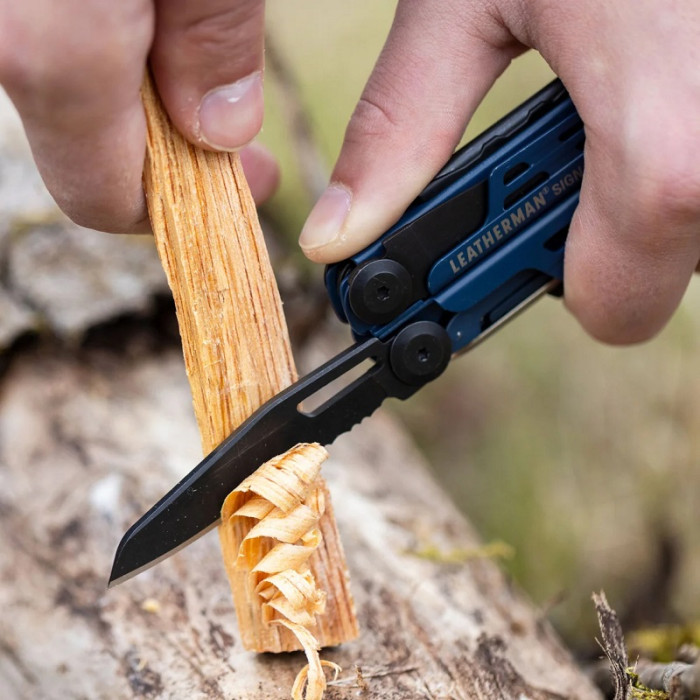 Мультитул Leatherman Signal Nocturnal (833323)
