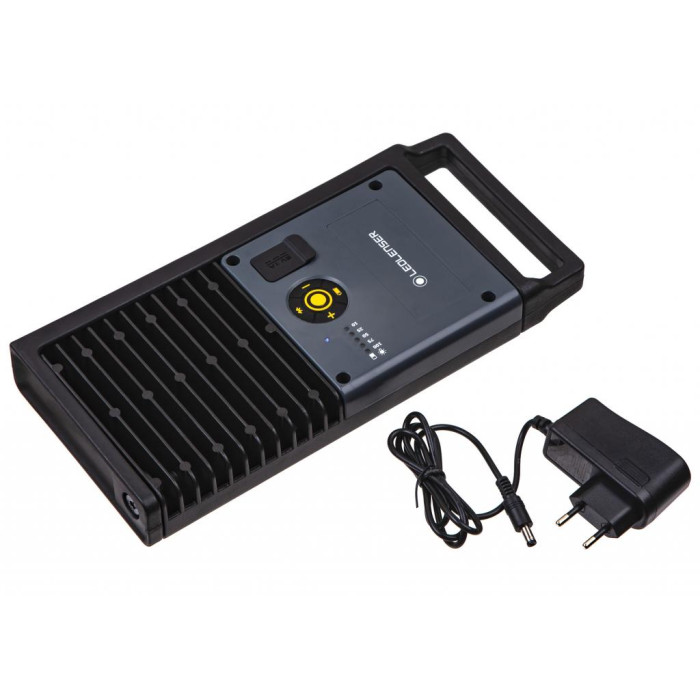 Фонарь-прожектор LedLenser IF4R с функцией PowerBank (502001)