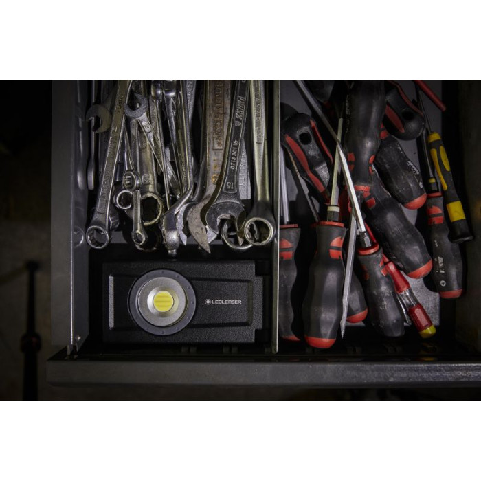 Фонарь-прожектор LedLenser IF3R (502171)