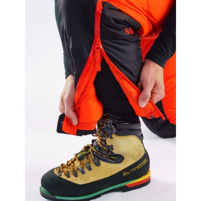 Штани Montane Apex 8000 Down Salopettes Firefly Orange (UAPXSFIR)