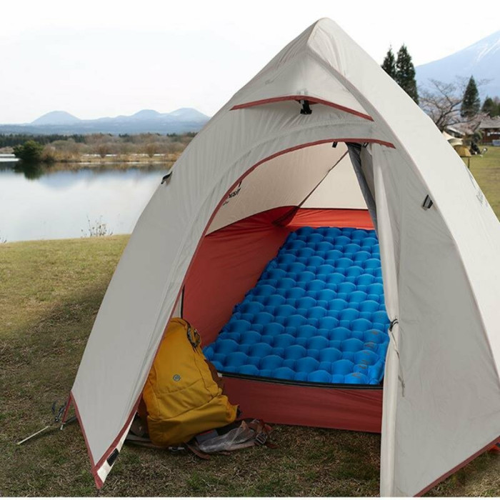 Надувний килимок Naturehike FC-12 NH19Z012-P, 65 mm, Orange (6927595735701)