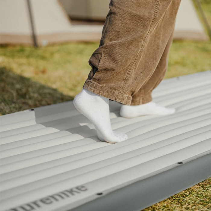 Матрац надувний одинарний із мішком для надування Naturehike CNK2450WS034, 9.5 cm, White (6975641888048)