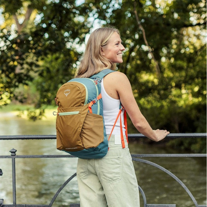 Рюкзак Osprey Daylite Plus Earth histosol brown/cascade blue (009.3950)
