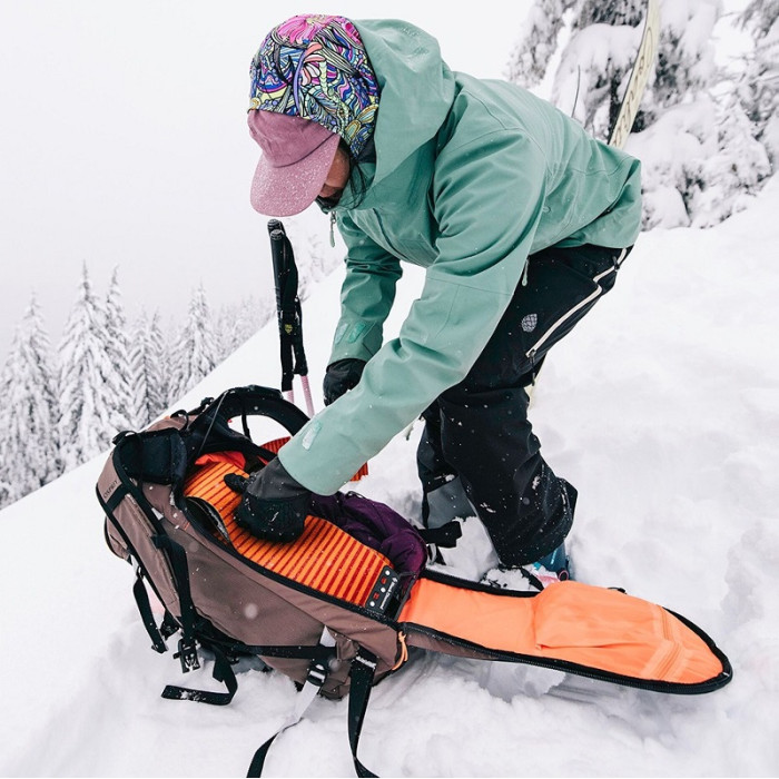 Рюкзак жіночий Osprey Sopris 25 magma brown/raven black (009.4100)