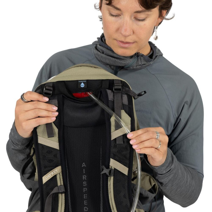 Рюкзак Osprey Hikelite 18 raven black (009.4236)