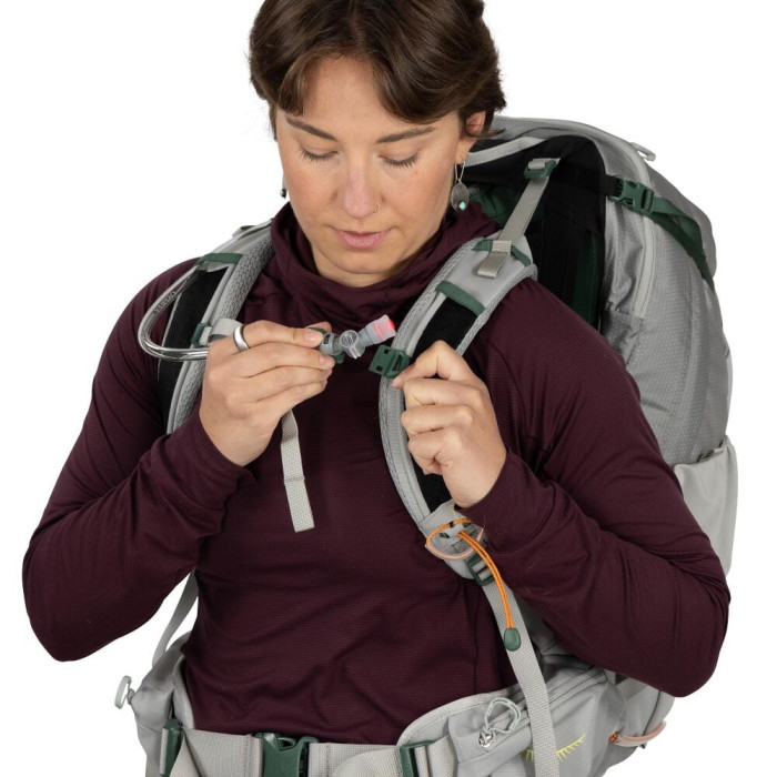 Рюкзак жіночий Osprey Mira 34 graphite purple (009.4422)