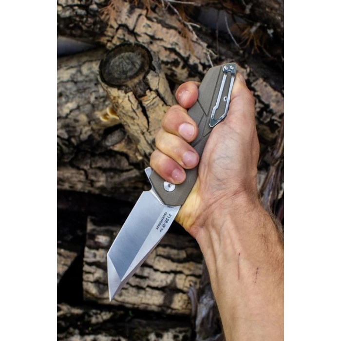 Ніж складаний Ruike P138-W, (9 см) 14C28N / G10 бежевий (P138-W)