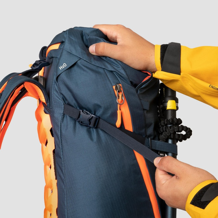 Рюкзак Salewa Ortles Wall 38L dark denim (013.003.1379)