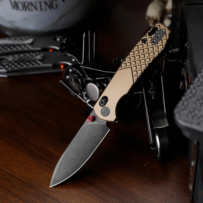 Нож складной Trivisa Dragonfly Ultra-Z, M390, титан, золотистый (JM03-ZT-M)
