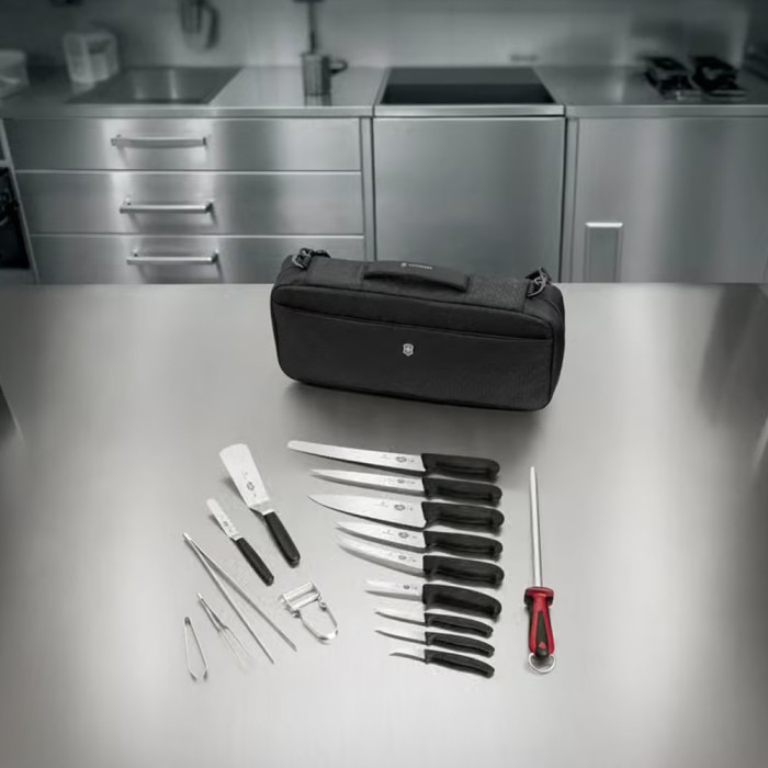 Набор кухонный Victorinox Chef's Knife Folder Compact Set, 16 предметов (5.4963.1)