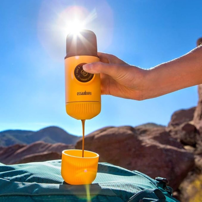 Портативна еспресо-кавоварка Wacaco Nanopresso, Yellow (WNANOYELLOW)